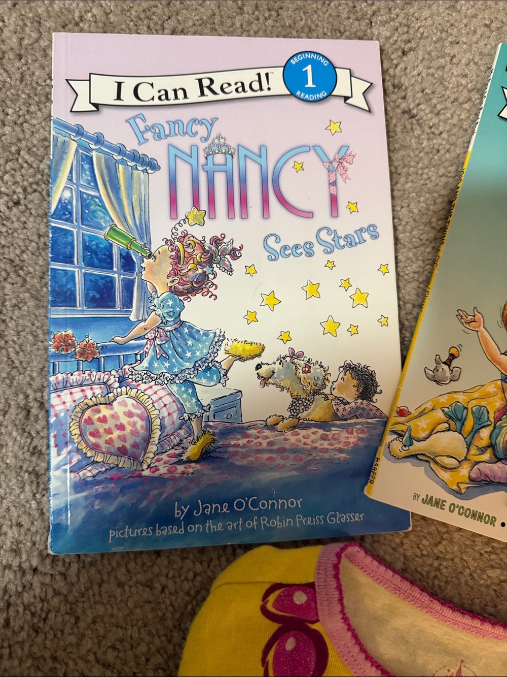 Fancy Nancy Bundle - 3 Books + Long Sleeve Shirt - Picture 2 of 10